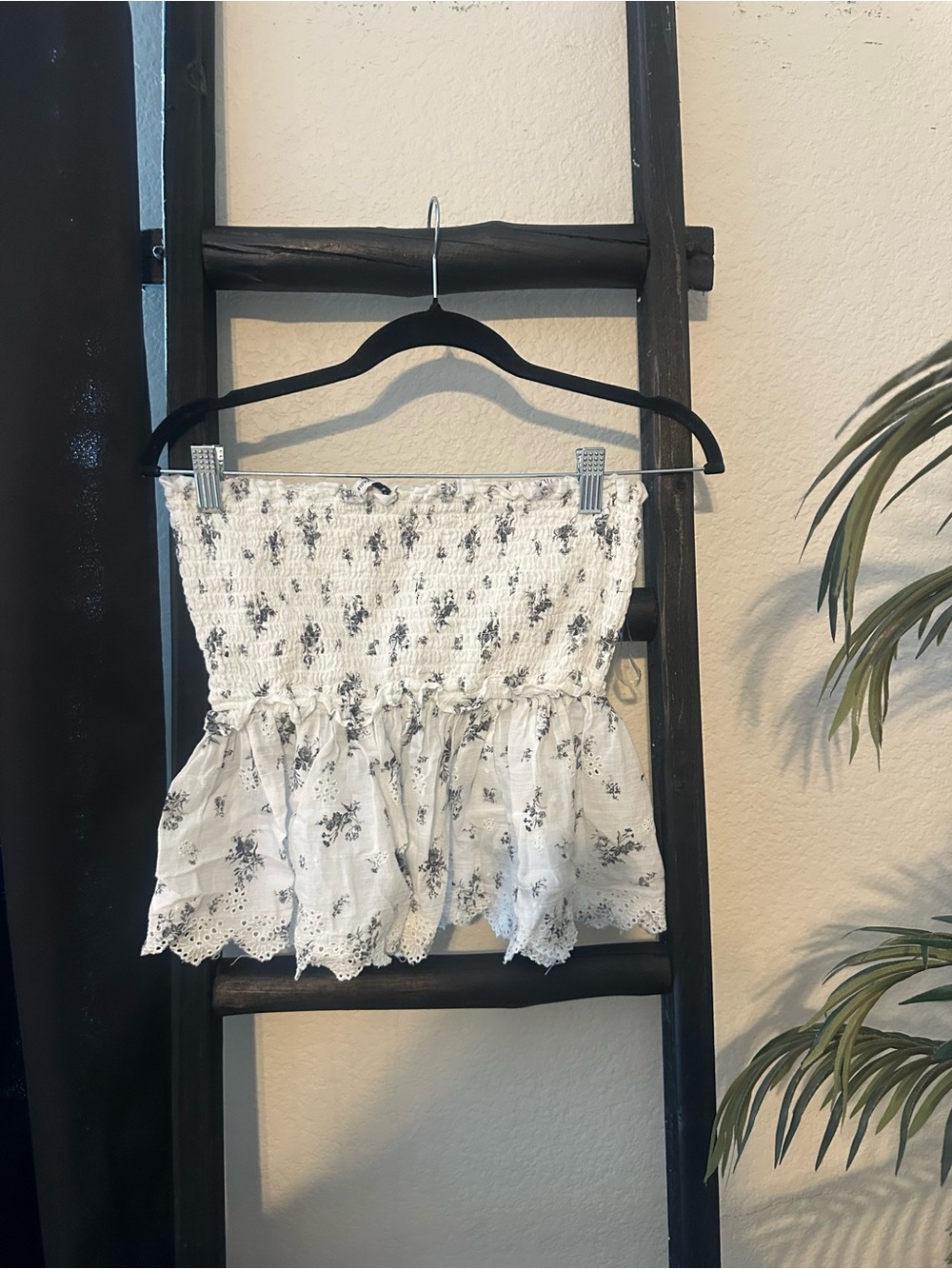 American Eagle Outfitters White Floral Smocked Strapless Crop Top